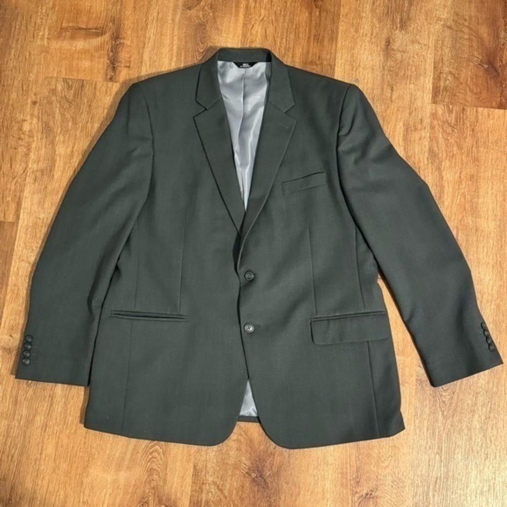 Haggar Men’s Travel Performance Suit Dark & Light Grey